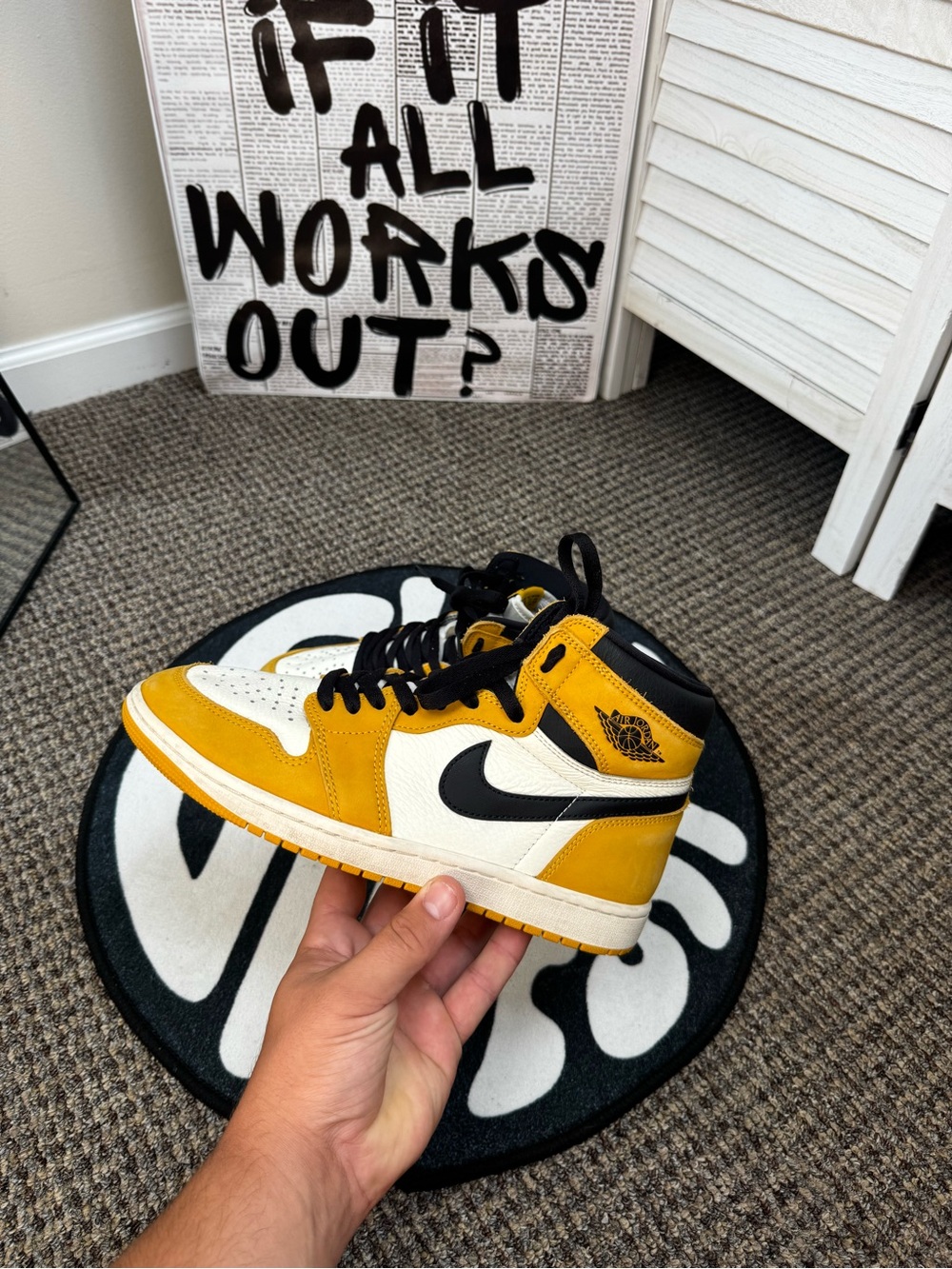 Nike Air Jordan 1 Mid SE Craft Vivid Sulfur Black White Men’s Size 8.5
